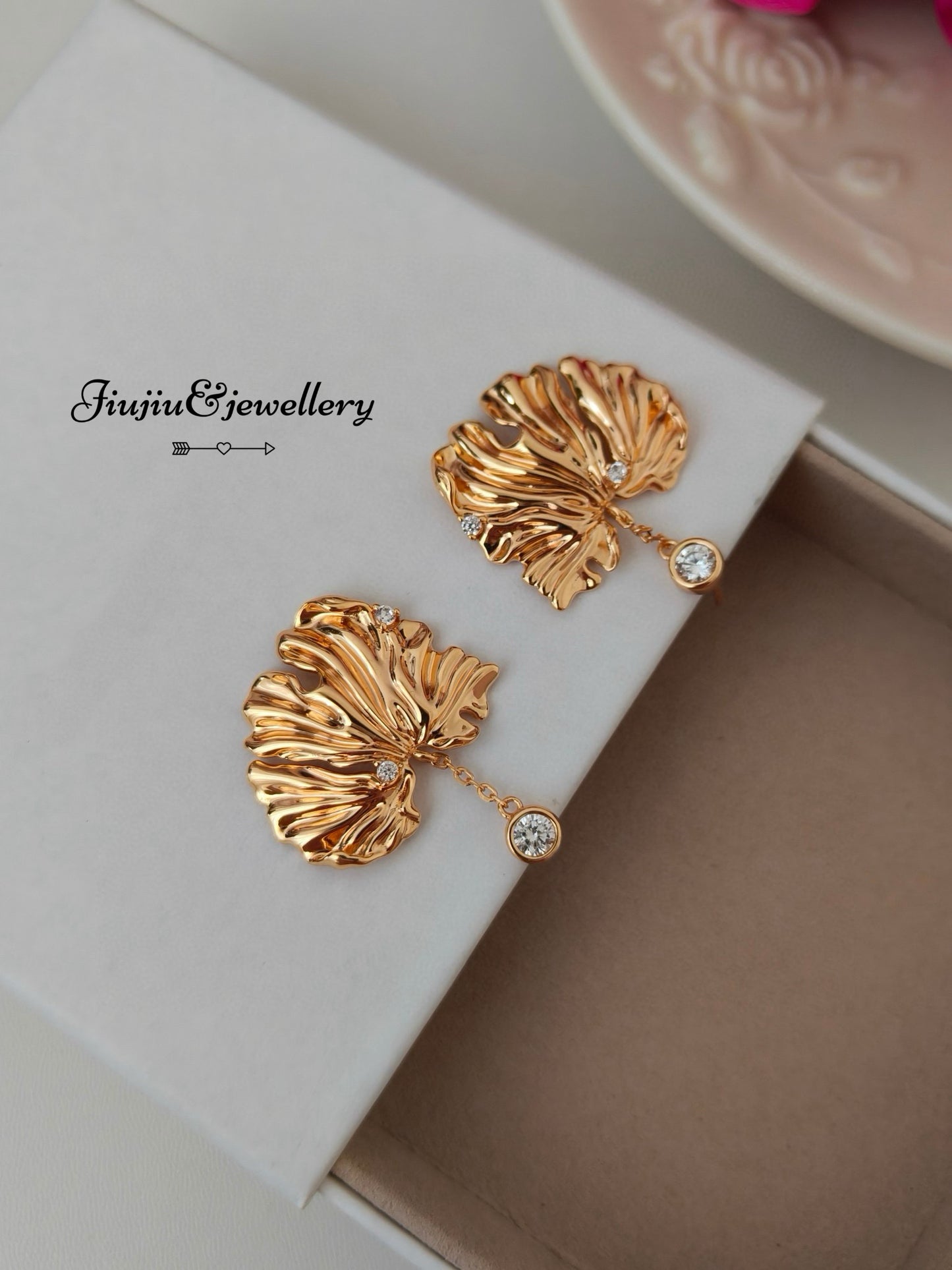 Banana Leaf 18k Gold Earrings