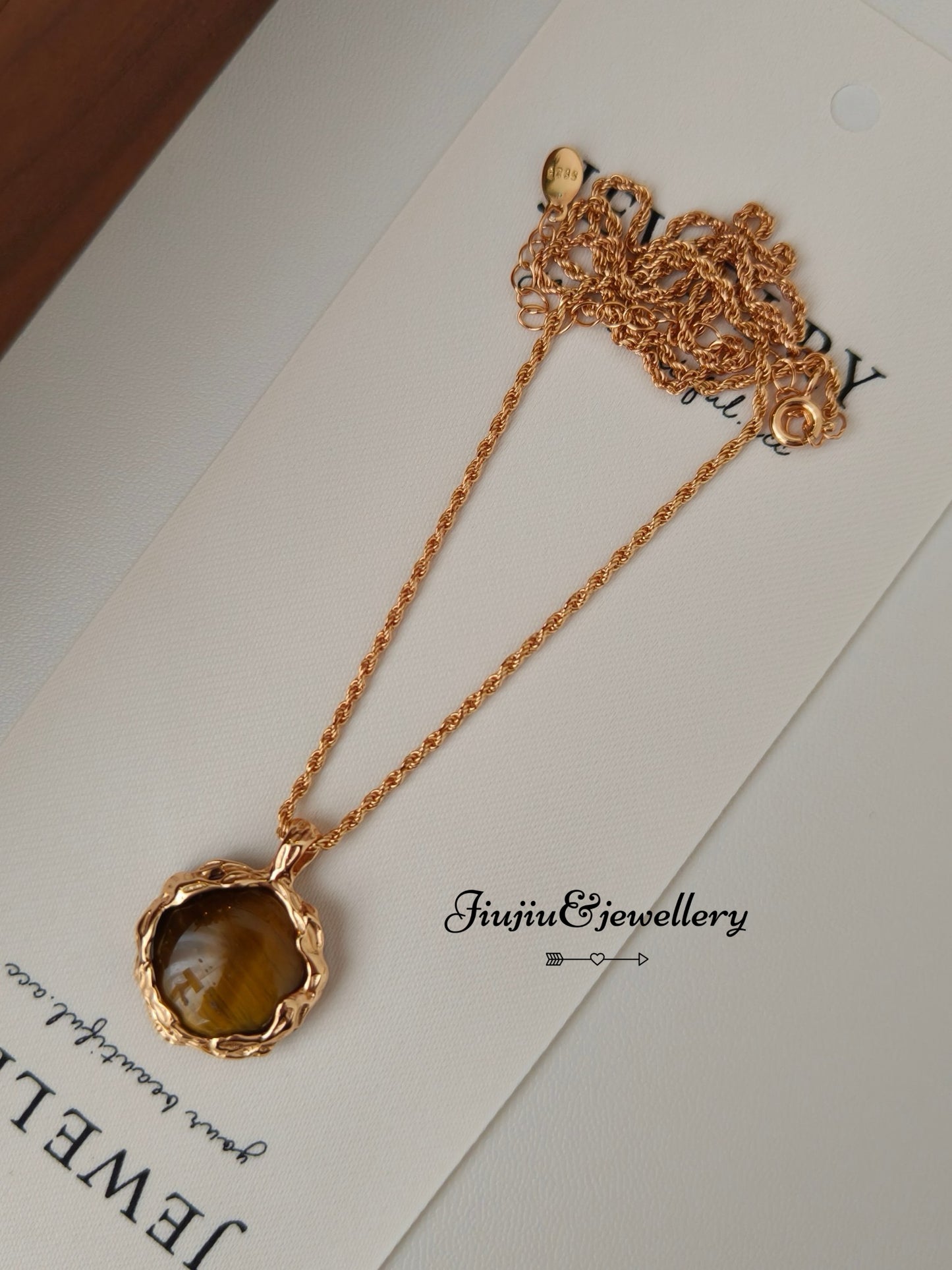 Simple Tiger Eye Necklace