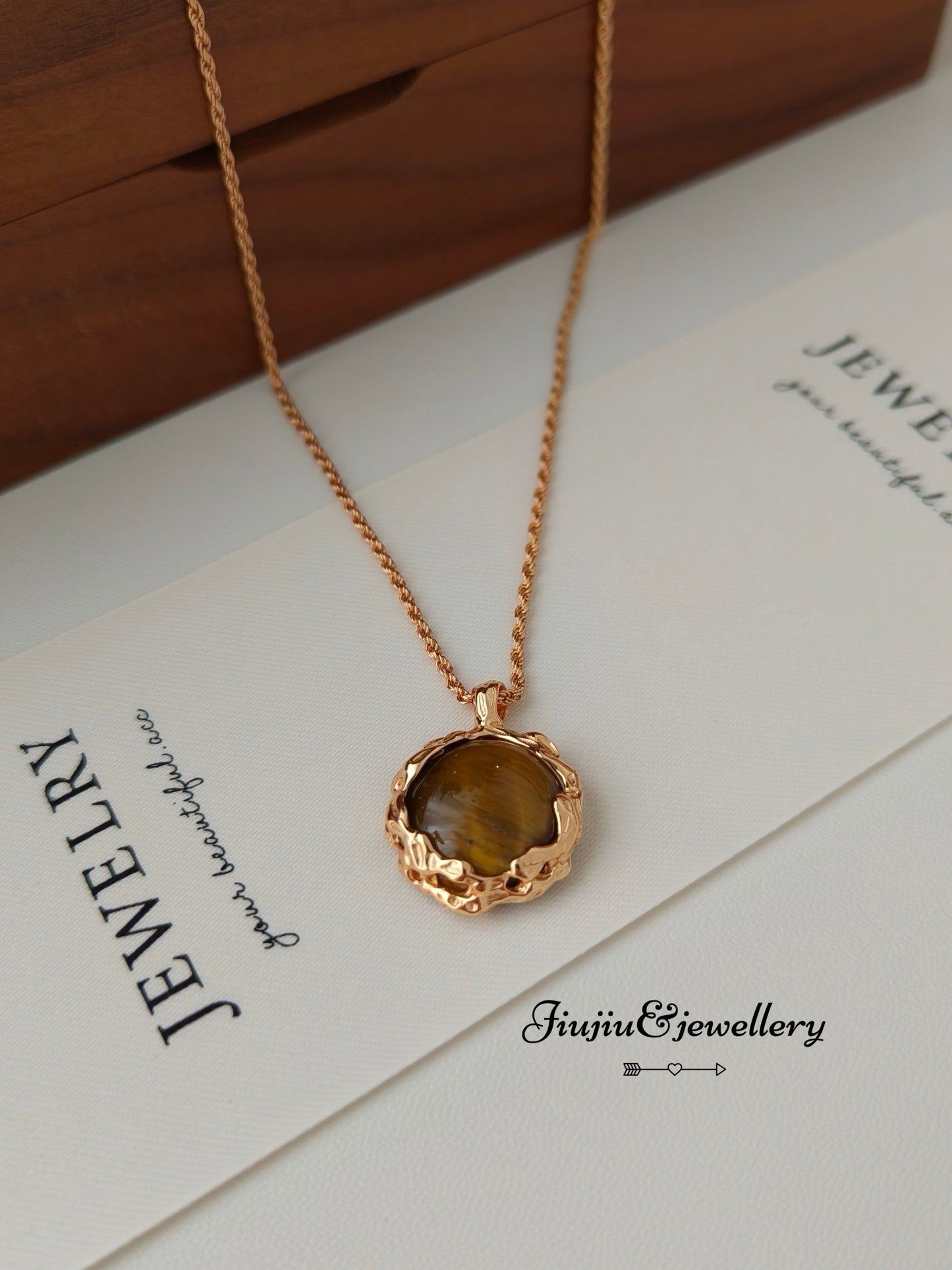 Simple Tiger Eye Necklace