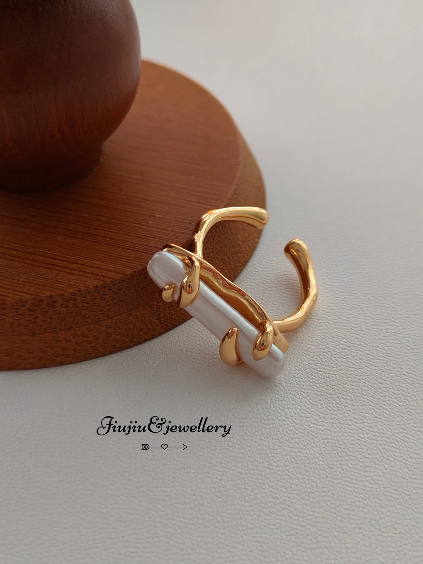 Long Bamboo Baroque Open End Ring