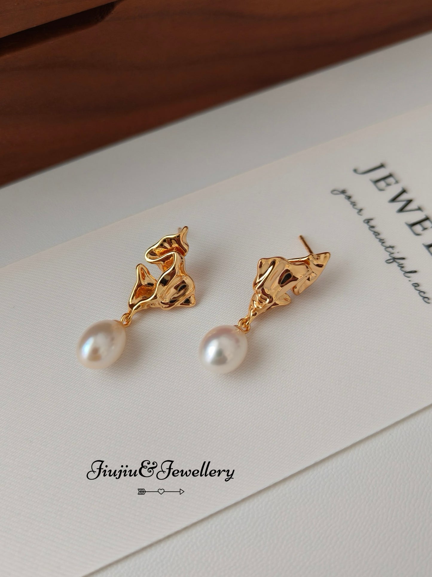 18k Gold Vintage Pearl Earrings