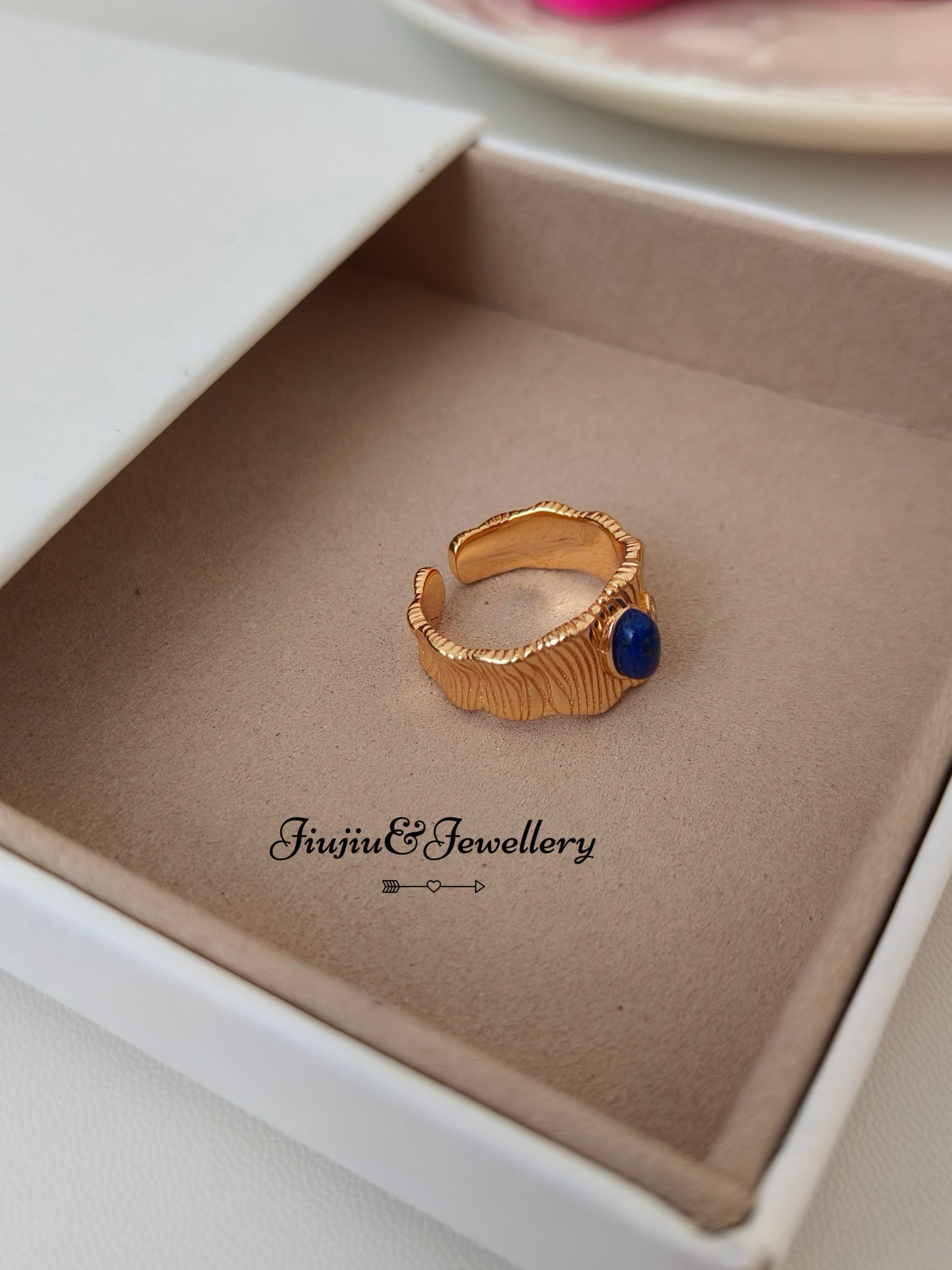 18ct Gold Lapis Lazuli Bark Ring