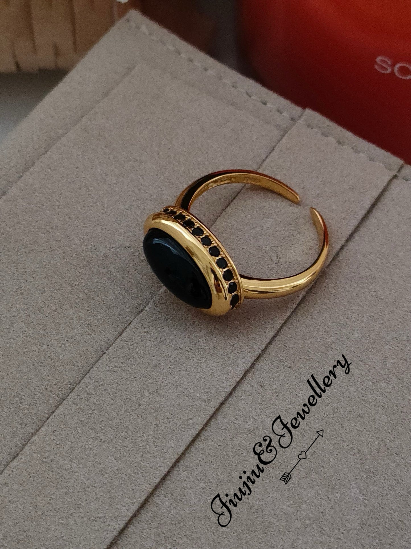 Oval Onyx Ring