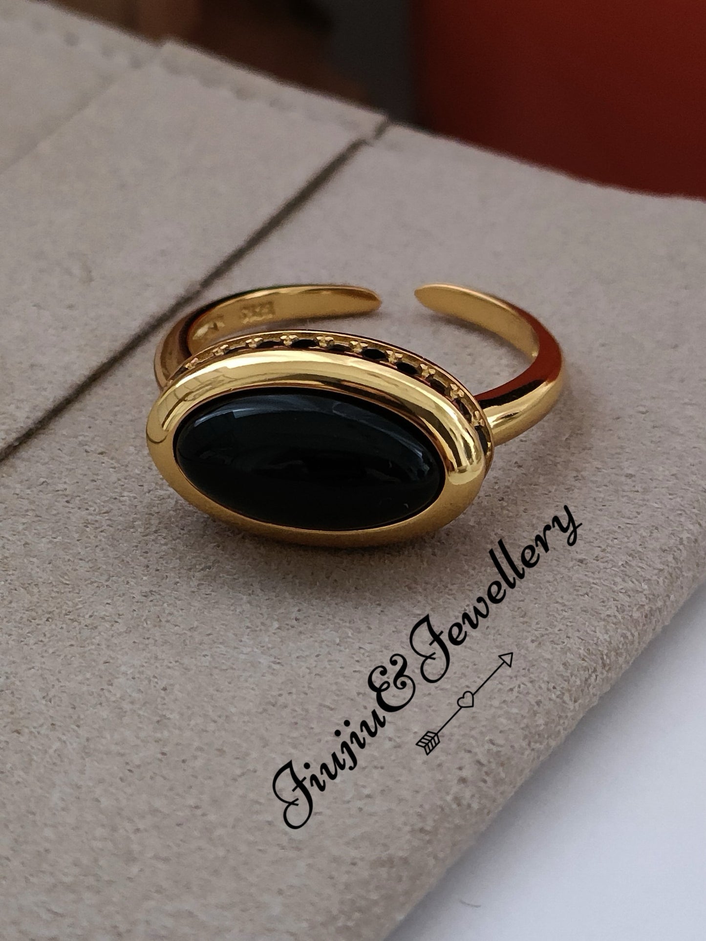 Oval Onyx Ring