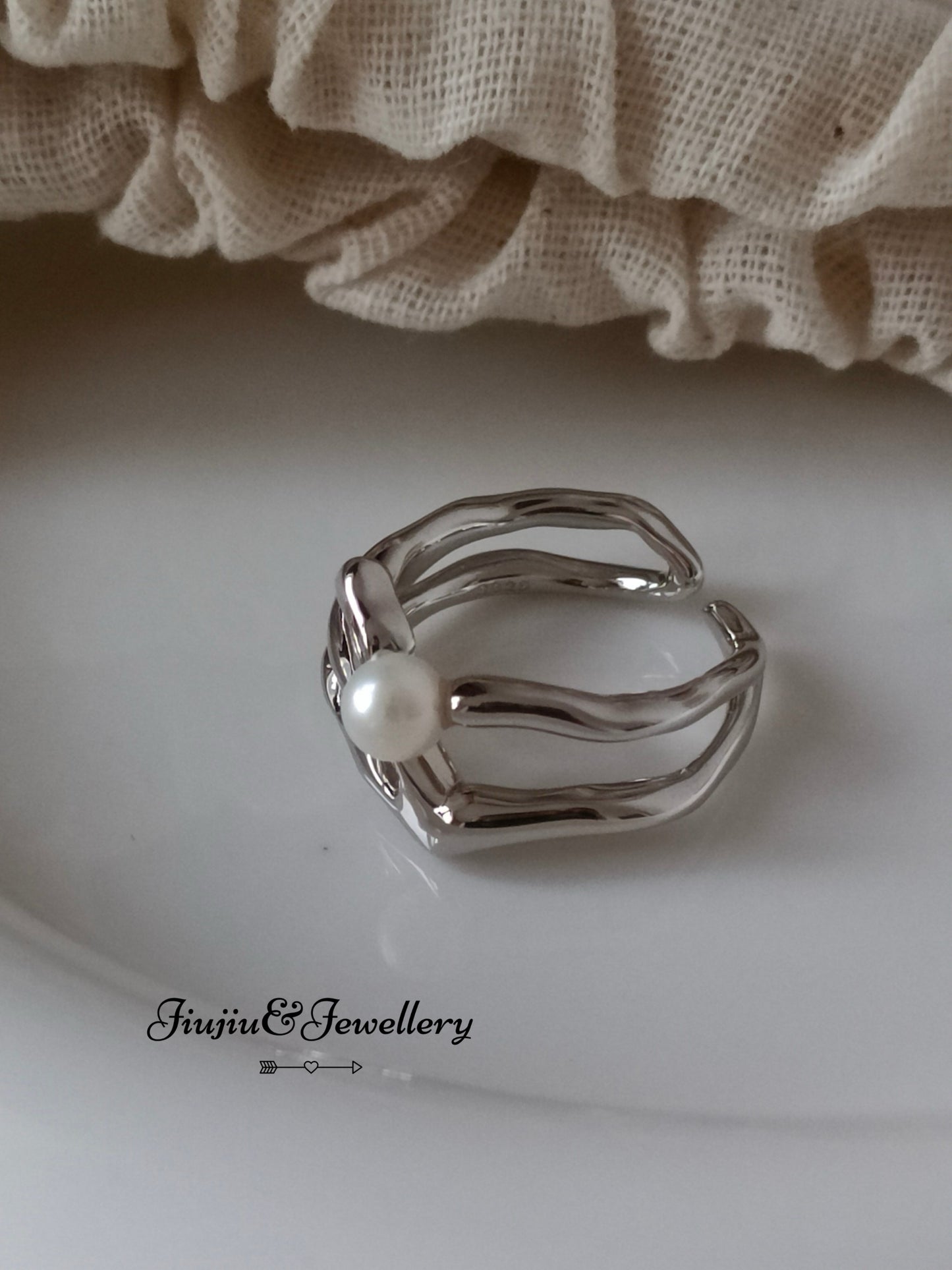 Sterling Silver Irregular Pearl Ring