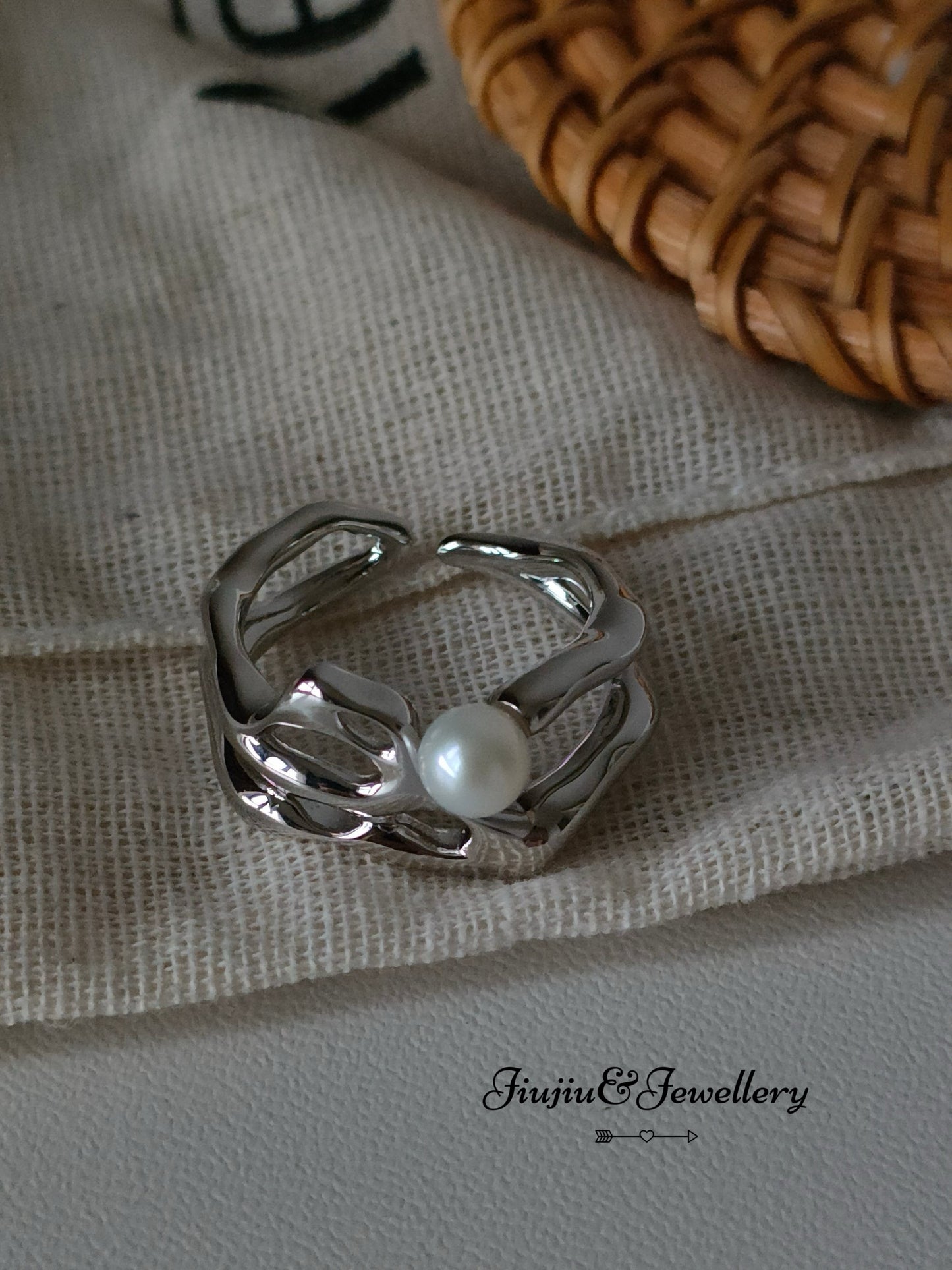 Sterling Silver Irregular Pearl Ring