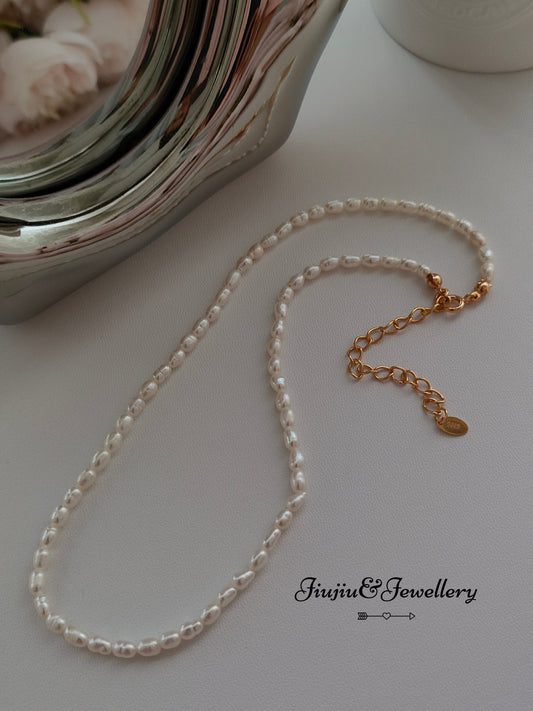 Little Rice Pearl Necklace