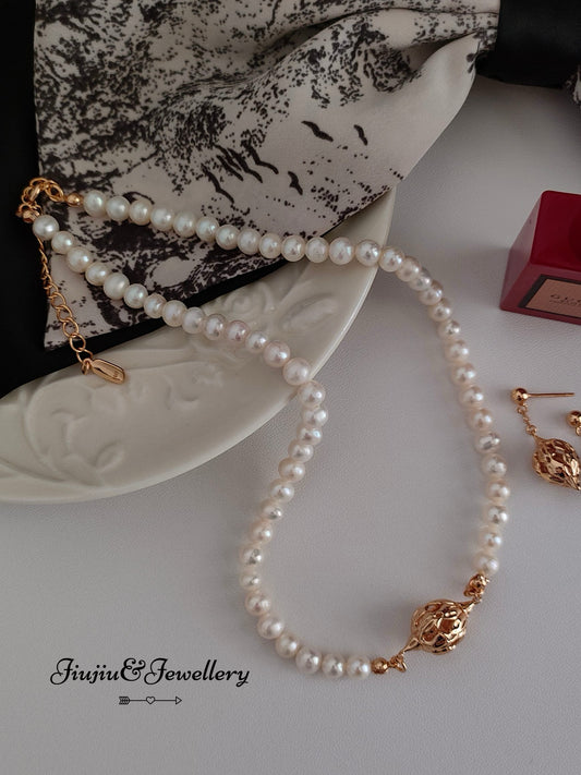 Golden Egg Pearl Necklace