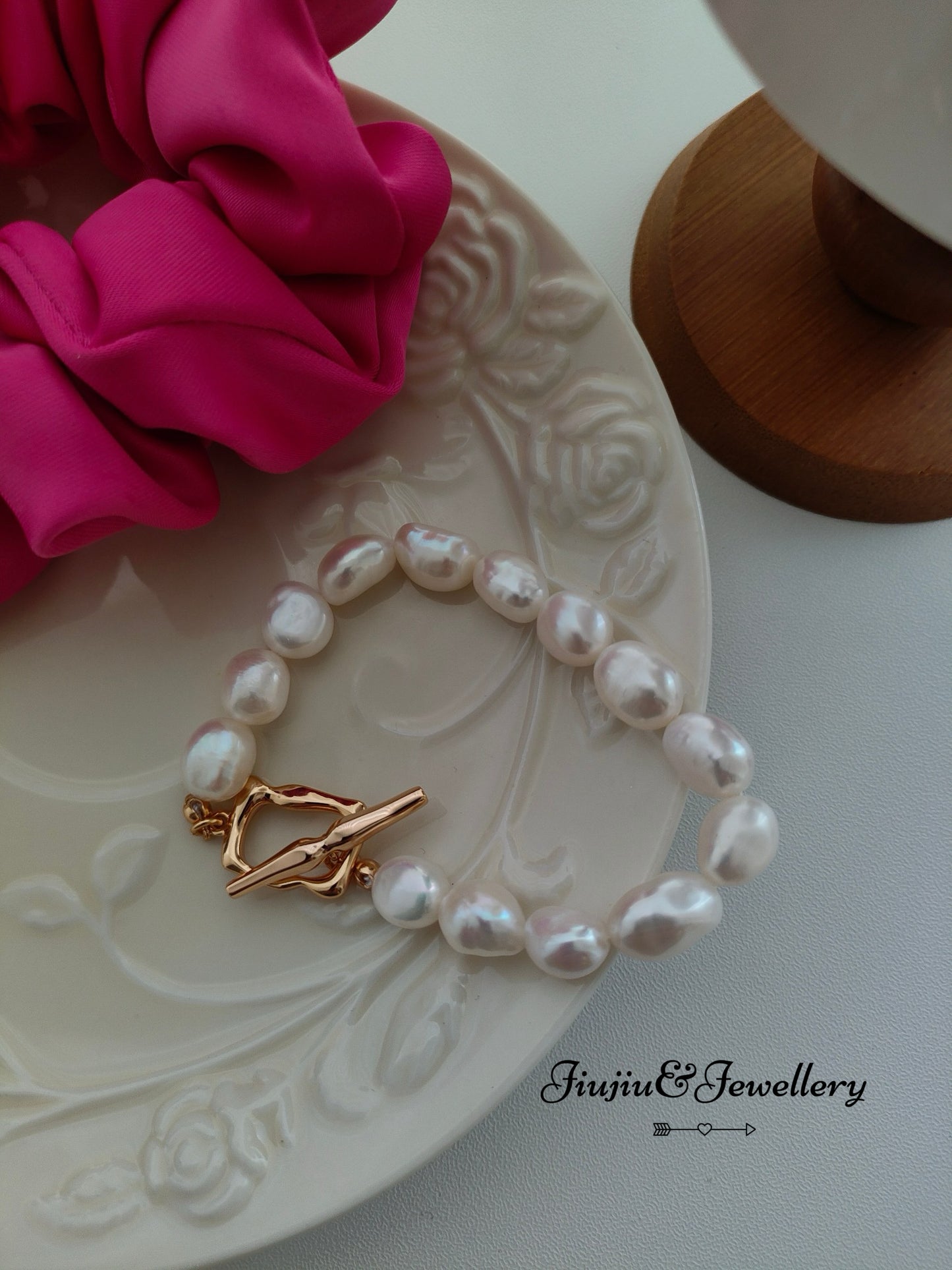 Small Square Baroque Pearl Bracelet