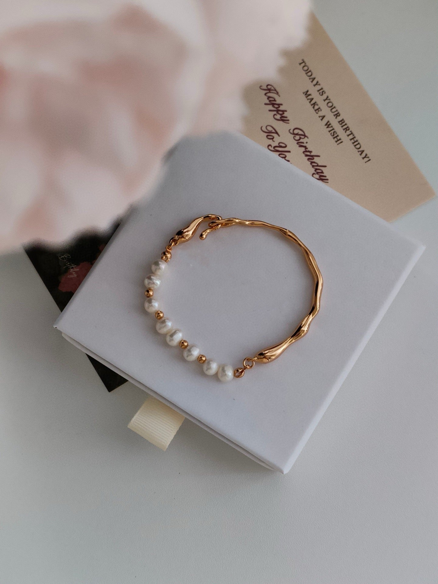 Simple Style Pearl Bracelet