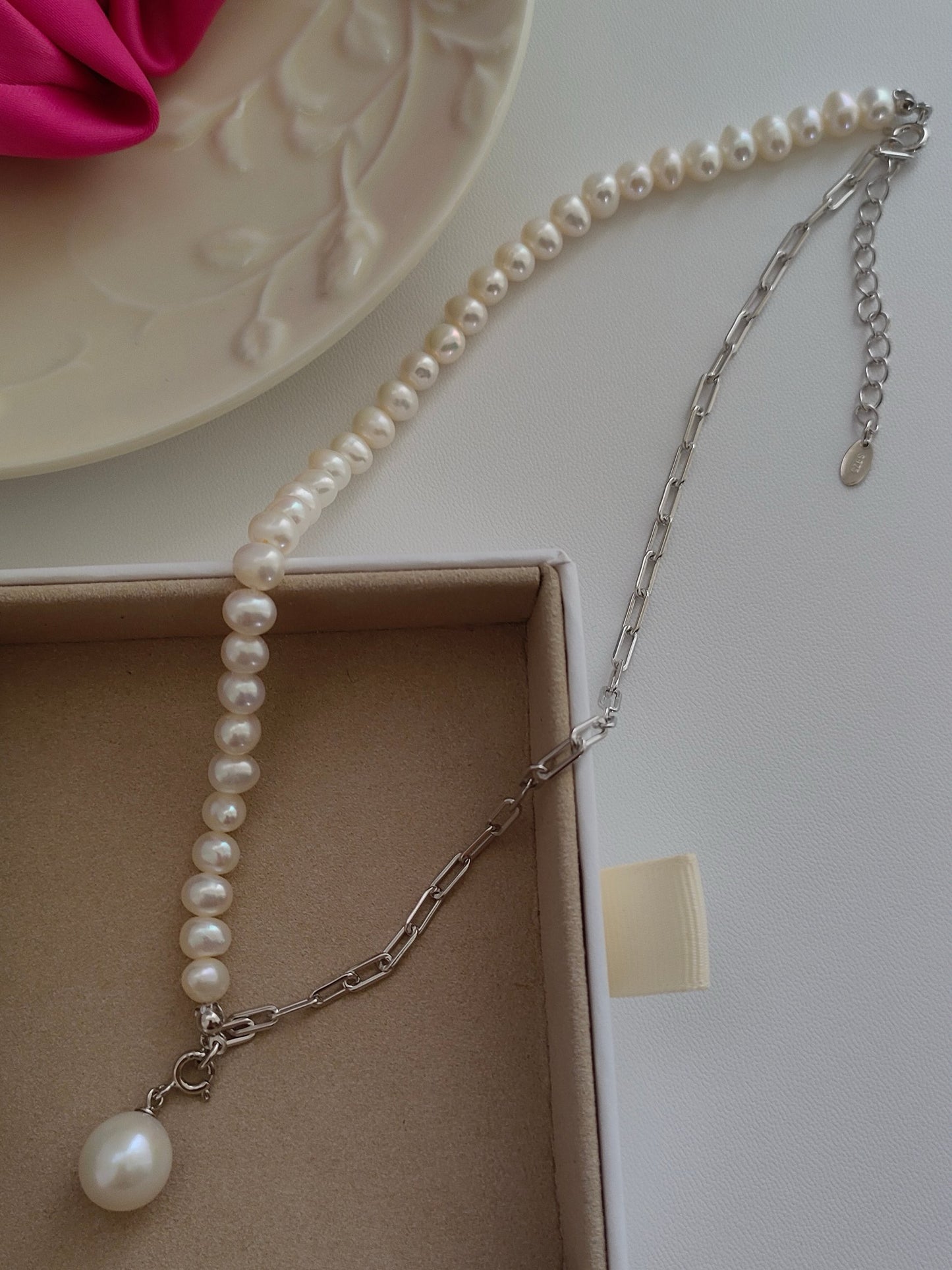 Square Chain Pearl Necklace