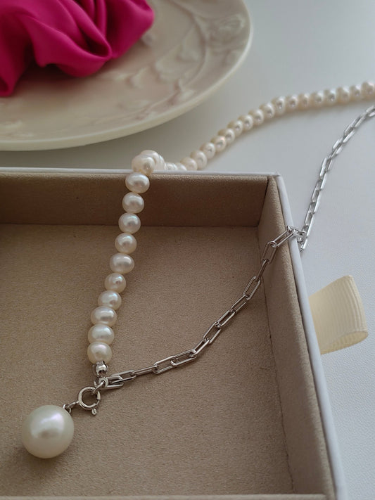 Square Chain Pearl Necklace