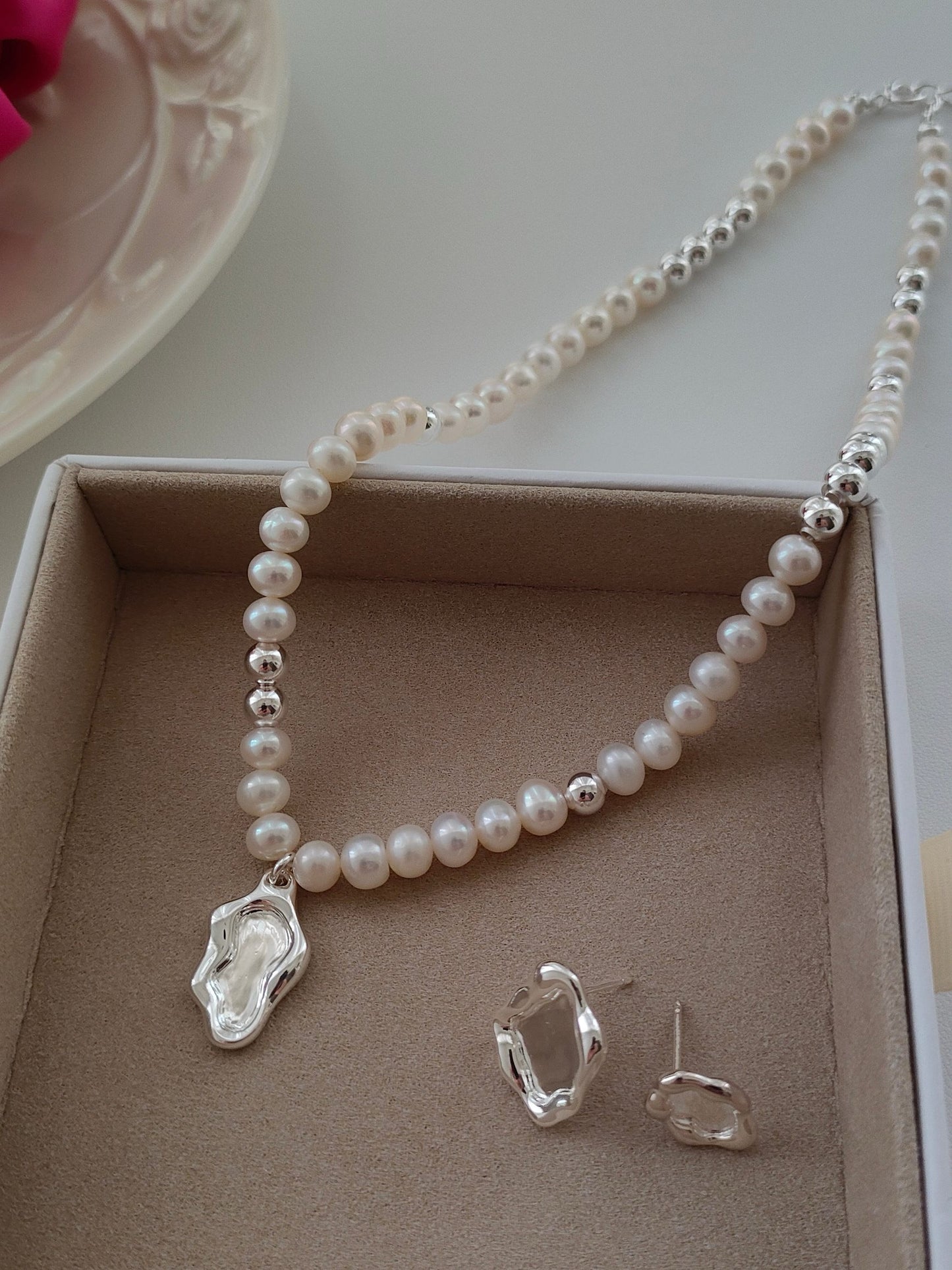 Sterling Silver Glacier Pearl Necklace