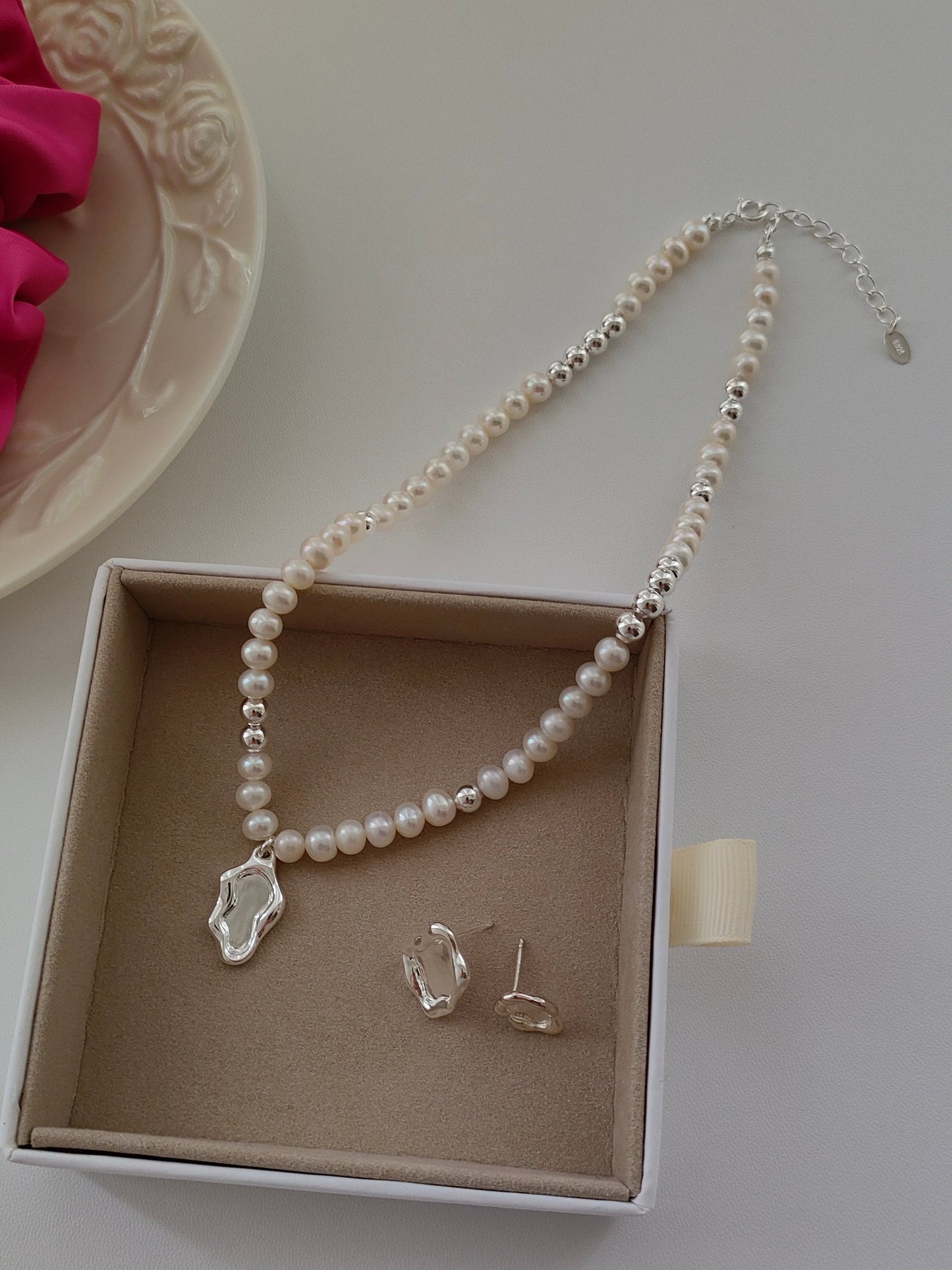 Sterling Silver Glacier Pearl Necklace